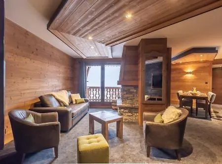 Altitude Hotel 4*